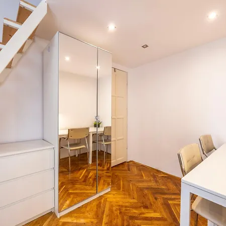 Grand 5 Bedroom By True Estate * Budapest
